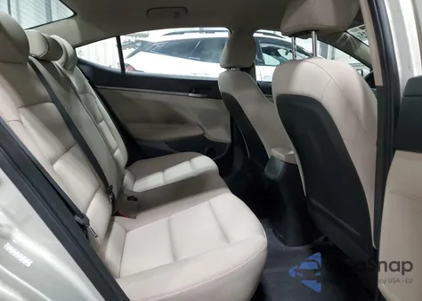 2018 Hyundai Elantra Se z USA, uszkodzony, nr VIN KMHD74LF3JU453510